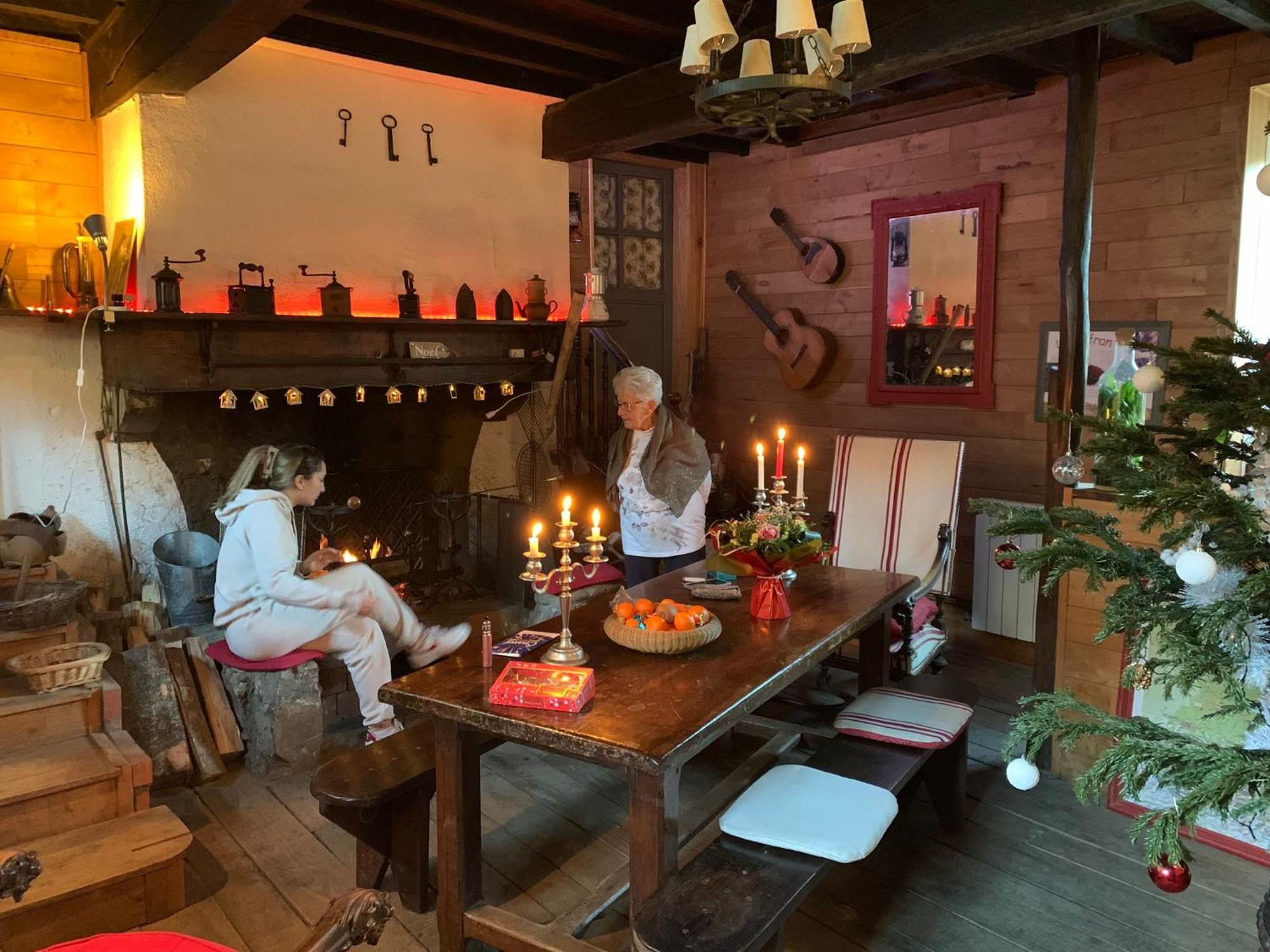 奥维克斯卢吉斯住宿加早餐旅馆 Nistos 外观 照片